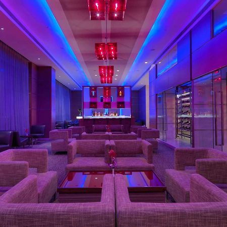 大诺伊达区丽笙酒店 外观 照片 The bar at the 101 lounge